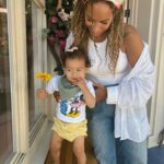 Leona Lewis Instagram - Chin up buttercup ☀️