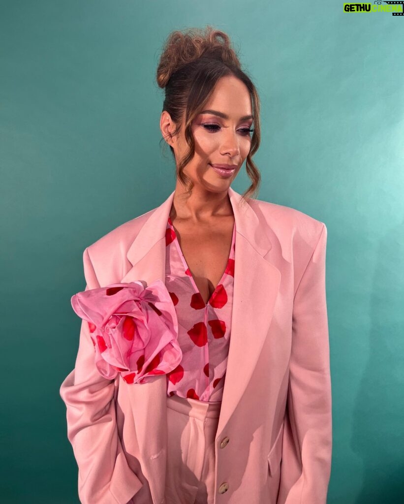 Leona Lewis Instagram - Pink on pink 🌸