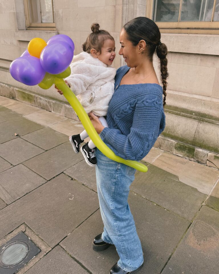 Leona Lewis Instagram - Life lately 🫶🏽 1. Adventures around London 2. Writing on this beautiful piano 3. Can’t believe my goddaughter is 19! 4. If I was a man I’d be Bruno Mars 5. Coco loves balloons 6. Someone sent me this old pic, I must have said something really funny 7. Studio studio studio 8. Bleeding Love movie ❤️