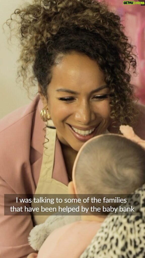 Leona Lewis Instagram - “It’s just amazing that places like this exist and that [parents] can come and get that support” @fabulousmag’s cover star and multi-platinum selling recording artist @leonalewis came to visit one of the UKs 200 baby banks in her hometown of Hackney, to meet with parents who consider the baby banks a vital lifeline. After a challenging few months following the birth of her baby Carmel, Leona wanted to find a way to help fellow mums who didn’t have the same support network or who couldn’t easily afford the essentials, such as nappies, clothes, slings, toys and prams. Click the link in our bio to read her full story and find out more about #BabyBankOnUs. @thesun @fabulousmag @littlevillagehq #CostOfLiving #costoflivingcrisis