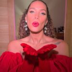 Leona Lewis Instagram - Getting Christmas tour ready ❤️ let me know which city you’ll be in?!!! Can’t wait to see you on the road! Link in bio for tix 💋