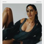 Leonor Varela Instagram – Llegó @revistamustique a chile y tuve el honor de ser portada 😃 Les comparto un poco de lo que fue su lanzamiento viernes pasado 🥂🍾 cuanto extrañaba tener una revista linda en mis manos 🔖 Uds son más digital o también extrañaban el papel couche? 
.
.
Cover for the new @revistamustique and a little behind the scene of it’s launch last Friday 🥂🍾

Foto @pez_vasquez 
Glam @mujer__gallina 
Styling @sofiordenes 
Booking @versusmanagement