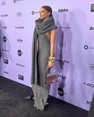 Leslie Grace Instagram - 🖤🏆🎞️ @sundanceorg @styledbyfern @inthesummersfilm