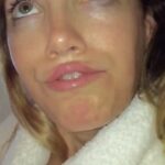 Leslie Mann Instagram - Am I the first one to do this?