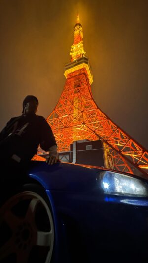 Lewis Hamilton Instagram - JUST ANOTHER NIGHT IN TOKYO 🤝🏾 @13thwitness