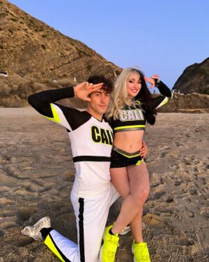Lexi Brumback Instagram - Sliving on Smoed ✨🔫
 #CaliSmoed