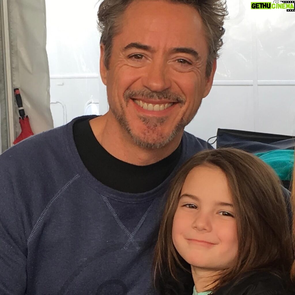 Lexi Rabe Instagram - Congrats!! @robertdowneyjr you deserve this so much!! #oscarwinner you will always be the coolest guy I have known! And the best and funnest actor I have worked with!! 💕 congrats fake dad! Our time on @avengers will always be my favorite set! Congrats #iloveyou3000