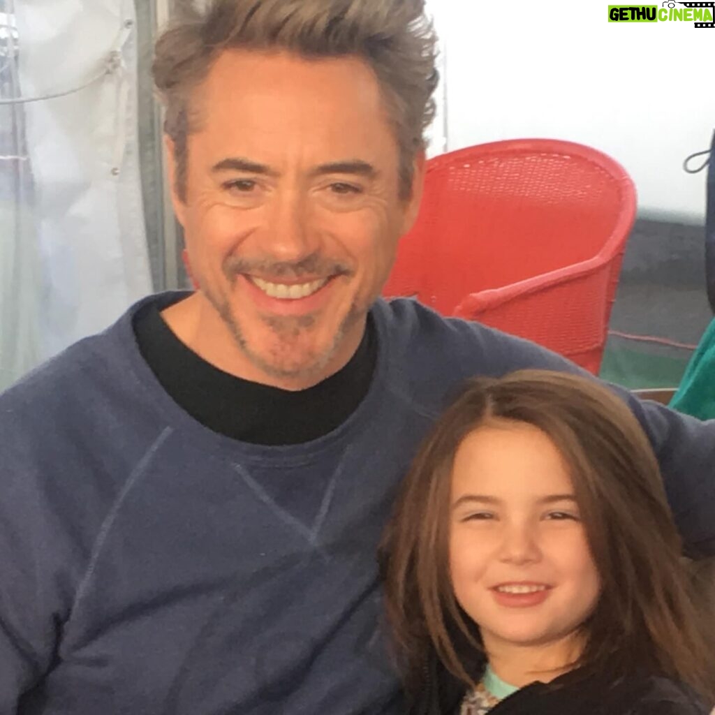 Lexi Rabe Instagram - Congrats!! @robertdowneyjr you deserve this so much!! #oscarwinner you will always be the coolest guy I have known! And the best and funnest actor I have worked with!! 💕 congrats fake dad! Our time on @avengers will always be my favorite set! Congrats #iloveyou3000