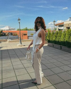 Liberta Spahiu Instagram - Loja fillon tani 🤩 #gingerhair @hairby_pakiza #monday