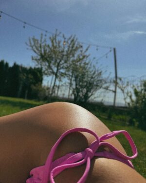 Liberta Spahiu Instagram - Disa gjëra t’përditshmërisë… ☺️ 
Hane-dille!