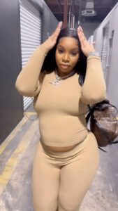 LightSkinKeisha Instagram - I loveeee this outfit by: @originalbaddieclub 🤎🍁 COMMENT “FINE AF” IF YOU READY FOR ME TO DROP ITT 💋💋💋💋💋