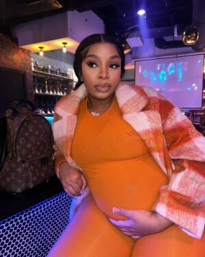 LightSkinKeisha Instagram - Damn my son chillin in dat b*tch ain’t he? 🤣😭🤣 When yall think ima have him? 
Jacket: @FashionNova 🧡