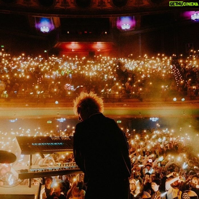 Lilas Ikuta Instagram - Thank you so much to everyone who came to my solo concert in San Francisco✨ Each and every one of you had such great expressions, and I sang while truly appreciating that I could become a musician.🥹 Thank you so much for the singing, the cheers, the smiles – it was a truly wonderful time.💭 I'll do my best to come back again. Let's definitely meet again. I love you all.🤍 Photo by @shumpei_1002