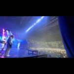 Lilas Ikuta Instagram - Wow! Amazing singing voice🥹 In Jakarta🤍 POP OUTツアーでみんなの声を聴けるのが楽しみ😌✨ 袖から撮ってもらってる動画は会場の反響で音がずれちゃってて聴きづらくてごめんよ🙏🏻