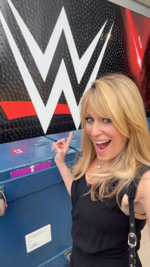 Lilián García Instagram - Oh what a night! What started out as me just driving to Greenville, SC from Columbia to say hi to my @wwe family, ended up with me on the show co-announcing with @samanthairvinwwe . 🤭

That was awesome. Getting to see all my colleagues again and then reconnecting with all of you was so special! And the reception you gave me was so touching!!! 😭

Thank you @tripleh for including me, and for the support you are giving the amazing female broadcast team - Samantha, @aliciataylorwwe @kaylabraxtonwwe @cathykelley @kellykincaid_wwe @jackieredmond @sarahschreiber and @meganmorantwwe - you ladies are all killing it!! I’m SO proud of you!!! Keep it up!! 👏🏼👏🏼😊

Til next time WWE Universe & Fam! I love you! 😉😘
.
.
#wwe #mondaynightraw