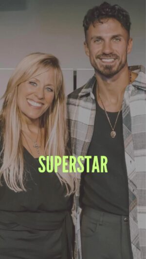 Lilián García Instagram - WWE Superstar in the making…? 🏋🏻💪🏻 So much fun to have @liliangarcia and @bobby_chandler together for a never seen before interview.