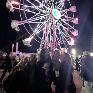 Lilia Buckingham Instagram - The desert!!!!💞💞💞drink responsibly!