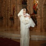 Liliia Rebryk Instagram - Такі дні, як цей, я забираю у скарбничку своїх щасливих спогадів. Бо щастя — це миті, коли відчував повну гармонію і спокій. Це — люди, які були поруч. Це — весна, сонце і зелень навколо. І відчувати у темні часи таке світло всередині — надзвичайно цінно. Це був дуже теплий в усіх сенсах день. Дуже затишний. Дуже сімейний. Дуже НАШ день. Хай янгол завжди оберігає нашу Аделіну🙏🏻. А хрещені @anatoliyanatolich та @irina_khomenko не дають йому відволіктися ні на мить 😉 Дякую за неймовірні вишиванки для нашої родини @vyshyvanka_by_vera Фото by @tsaruk.photo