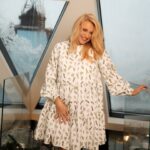 Liliia Rebryk Instagram - Жодних підсумків не хочу! Хочу сказати ДЯКУЮ тим, завдяки кому ми прожили цей рік — ЗСУ 🩵💛 Завдяки кому я працюю, доначу, вірю і ношу під серцем нове життя! Завдяки кому ми з моїм Фондом @rebryk.foundation змогли допомогти цього року 3000 людей! Це зовсім немаленька цифра для нашої насправді маленької команди! Хочу у 2024 МИРУ, ПЕРЕМОГИ і щоб кожен і кожна повернулися додому! І точно знаю — цей пост на здійснення саме ЦЬОГО і заряджений! Пишіть свої бажання і ви, адже якщо їх візуалізувати, вони обовʼязково здійсняться 💫