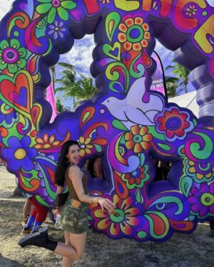 Lilimar Instagram - previously on pride weekend 💗🫂🏳️‍🌈🫧