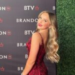 Lilliana Ketchman Instagram - miss this night 💗 congratulations @itsbrandontv on your new app!! 🙃 @xrmmedia . . . . #lillyk #new #BTV #BrandonTV #redcarpet #gettyimages