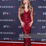 Lilliana Ketchman Instagram - miss this night 💗 congratulations @itsbrandontv on your new app!! 🙃 @xrmmedia . . . . #lillyk #new #BTV #BrandonTV #redcarpet #gettyimages