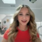 Lilliana Ketchman Instagram - :)