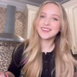 Lilliana Ketchman Instagram -