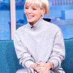 Lily Allen Instagram - some lewks from #Dreamland press day. the dream team- @kyledevolle @ginakanemakeup @naomitregan @nailsbymh