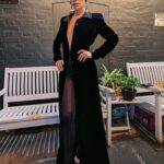 Lily Allen Instagram - To Play or Not coming to play, that is the question ?