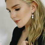 Lily Rabe Instagram - Wednesday’s press look talking about #downtownowl with my loves @claytonhawkins and @sarahuslan in @giulivaheritage @rogervivier and @ireneneuwirth 🦉🖤