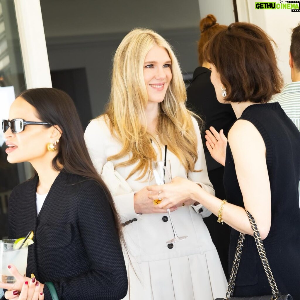 Lily Rabe Instagram - A ladies’ lunch in @manoloblahnik and @sandyliang #ManoloBlahnik