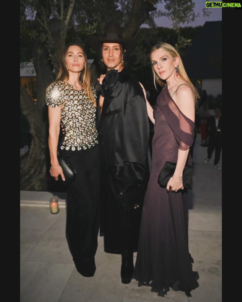 Lily Rabe Instagram - A very special night celebrating brilliant emerging designers and surrounded by wonderful friends, old and new. Thank you @fashiontrustus for having me x