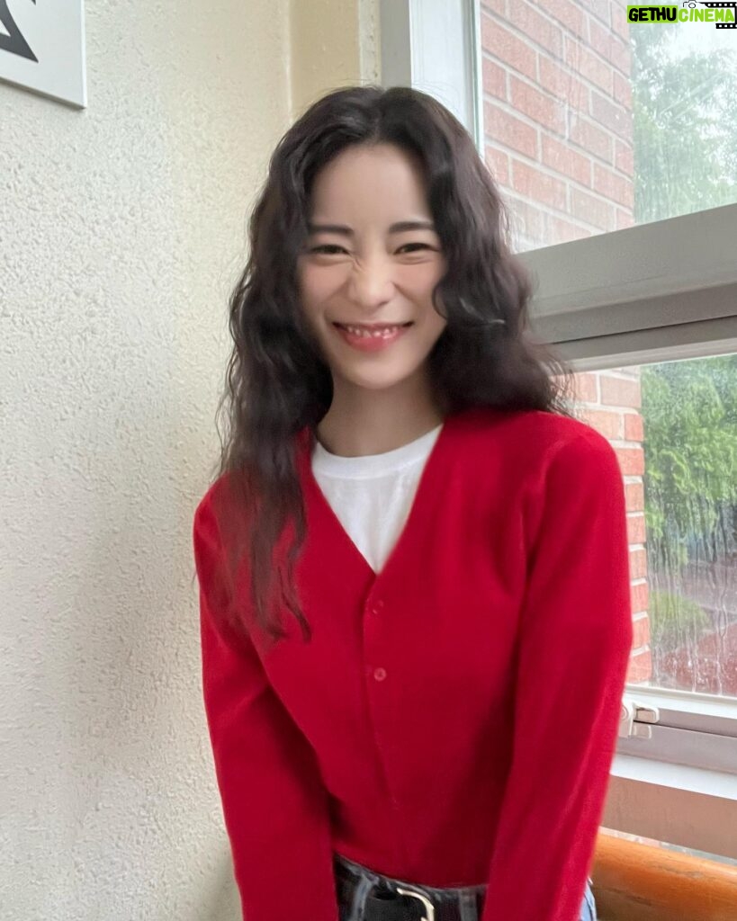 Lim Ji-yeon Instagram - RED
