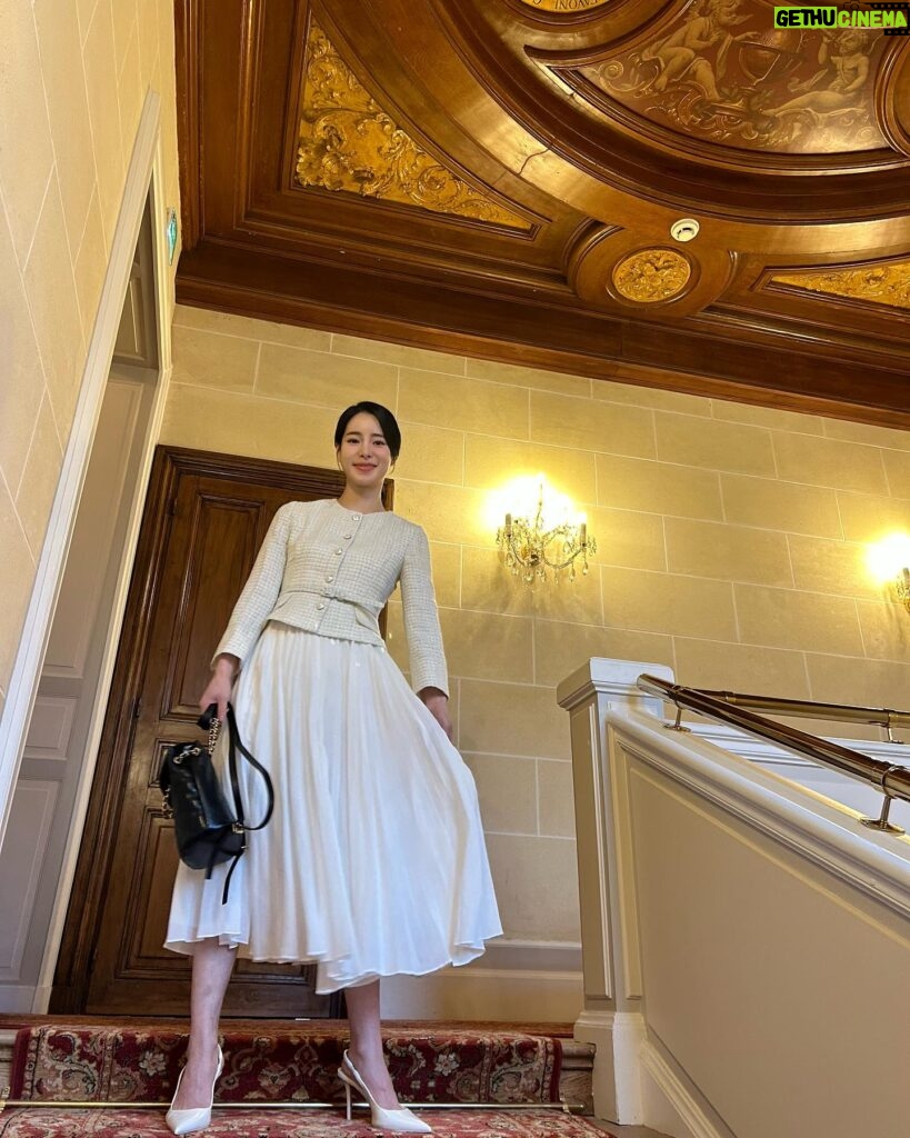 Lim Ji-yeon Instagram - in Paris #sisley