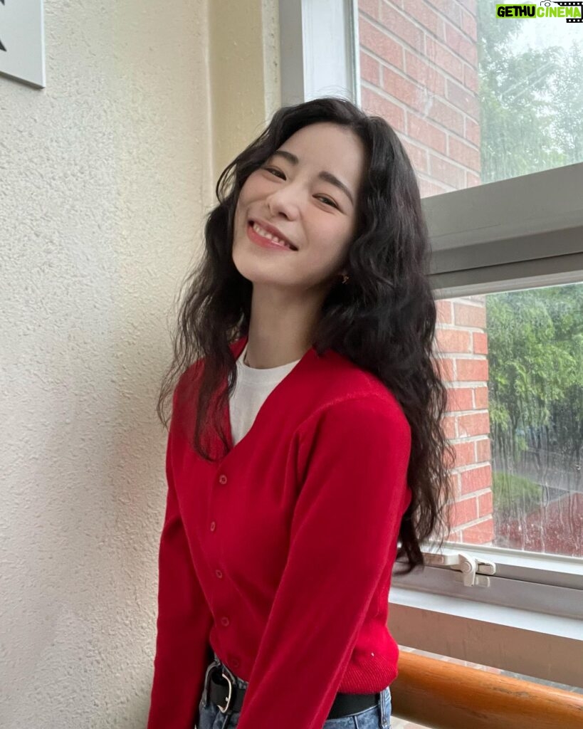 Lim Ji-yeon Instagram - RED