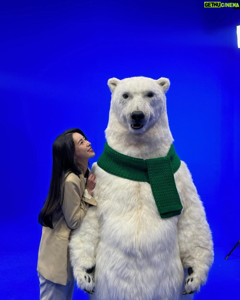 Lim Ji-yeon Instagram - 북극곰님 사진촬영 감사드려요🐻‍❄️ #아임얼라이브콤부차