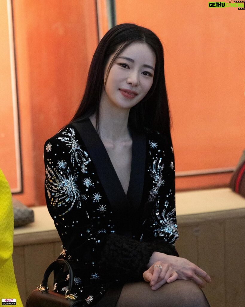 Lim Ji-yeon Instagram - 너무나 아름다웠던 경복궁에서 GUCCI #GucciCruise24