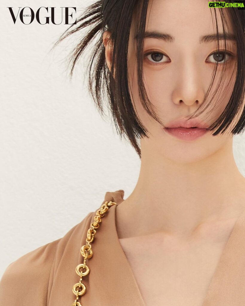 Lim Ji-yeon Instagram - LOEWE VOGUE #LOEWE