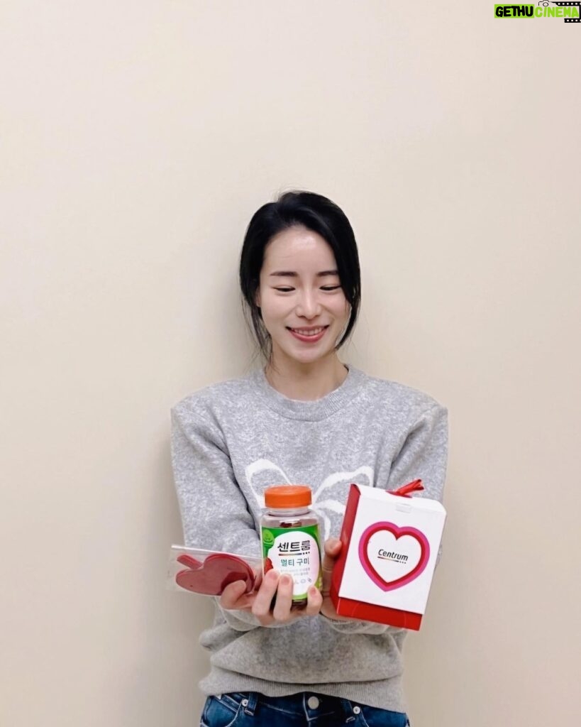 Lim Ji-yeon Instagram - 선물🫶 #센트룸 #센트룸멀티구미 #발렌타인데이 #선물추천