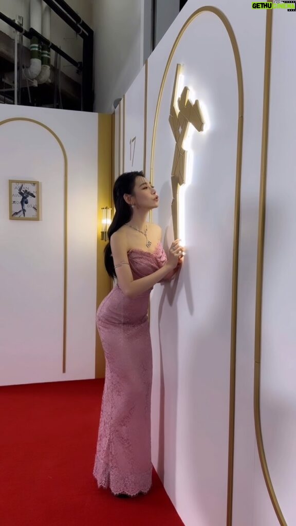 Lin Min-Chen Instagram - 昨日榮幸以頒獎身份身份出席「第十七屆亞洲電影大獎」 ❤️❤️