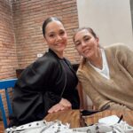 Lina Tejeiro Instagram - Feliz día mami ♥️ @vibianatejeiro Gracias por ser la mamá que eres, incondicional, paciente y llena de amor. Que afortunada soy por contar contigo en mi vida, por la mujer que criaste, por cada decisión que tomaste. GRACIAS MAMI sin tu apoyo, sin tu amor, sin ti nada sería igual. Eres la mejor mamá, la mejor perriabuela, la mejor doctora, la mejor de todo en mi mundo. @vibianatejeiro TE AMO ♥️