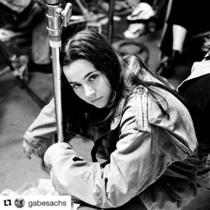 Linda Cardellini Instagram - #tbt #freaksandgeeks Thank you,  @gabesachs 💞💞 #Repost @gabesachs with @get_repost
・・・
One of my favorite shots from the Freaks & Geeks days of the amazing @lindacardellini  This was in between takes and Linda was always great about me taking pics...so fun on set and so talented. I couldn’t be happier about her continued success.  @leica_camera @leicacamerausa @leicacraft @leicasociety @leicastorela @leicaakademieusa @leicastorenewyorksoho @leica_fotografie_international @leica_s_magazine @leica #leicam6 #leica #leicafilm #leicaphotography #lindacardellini #set #setlife #film #filmcamera #filmisnotdead #shootfilmmag #blackandwhite #blackandwhitephotography #photographer #behindthescenes #actress #actors #actor