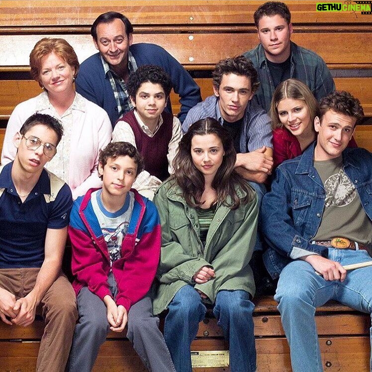 Linda Cardellini Instagram - Ahh, can't believe it's been almost 20 years since the release of #FreaksAndGeeks! 😱😱 Feels like yesterday. ❤️