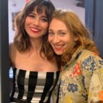 Linda Cardellini Instagram - My dear sweet beautiful friend @reginaspektor stopped by @latenightseth to give me a hug. I love her so much. What a great night in NYC ❤️