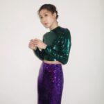 Linda Chung Instagram - Feeling Festive. 💜💚💜 Outfit: @sandroparis #sandrofw23 Jewelry: @Messika #Messika #DistruptingDiamonds Shoes: @charleskeith_hk