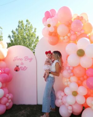 Lindsay Arnold Instagram - Our little June bug 🥹🫶 my baby turns 1 tomorrow and we had the best time celebrating her a little early before heading out of town! 

#firstbirthdayparty #birthdayparty #babygirl