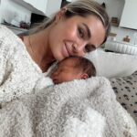 Lindsay Arnold Instagram - Baby boy is here 😭🫶 we love you so much Rez! Thanks for making me another cute nephew @brynleyarnold @donmcginnis 🫶 #babyboy #newbaby #nephew
