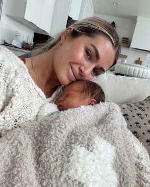 Lindsay Arnold Instagram - Baby boy is here 😭🫶 we love you so much Rez! Thanks for making me another cute nephew @brynleyarnold @donmcginnis 🫶 

#babyboy #newbaby #nephew