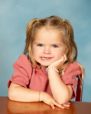 Lindsay Arnold Instagram - Sage's first year of preschool is coming to an end and these before/after pics from her graduation pictures to her first week of school pics make me so emotional 😭🫶 our sweet girl has grown up so much the past year. She is so smart, loving, and kind! I could truly go on and on about how proud I am of her and the girl she has become. It is so special watching your child progress and learn but more than anything it has been so special watching her be the best big sister to June, a sweet and kind friend to everyone she gets to be around, and the sweetest daughter who teaches us probably more than we teach her. We are the luckiest to have our girl Sage 🫶

#preschoolgraduation #toddlerlife #moms